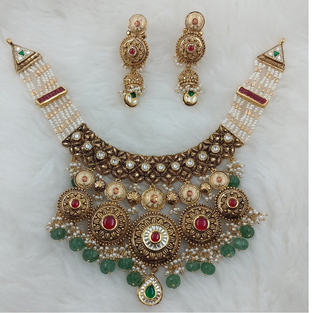 916 Gold Antique Rajsthani Padmavati Collection Set